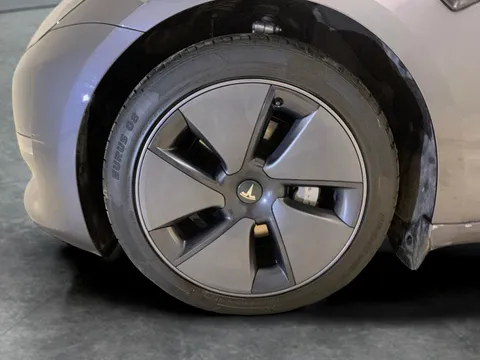 Thumbnail image for the Tesla Model 3 (Dual Motor) Long Range   4WDE