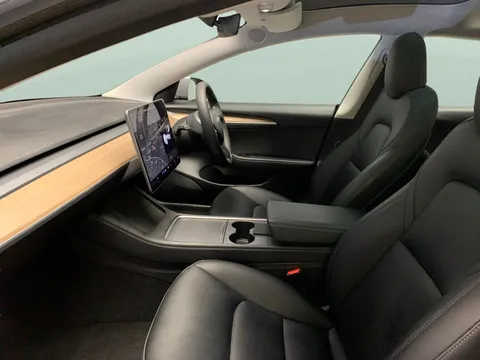 Thumbnail image for the Tesla Model 3 (Dual Motor) Long Range   4WDE