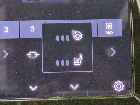 Thumbnail image for the Volvo XC40 Recharge Twin 82kWh Ultimate   AWD