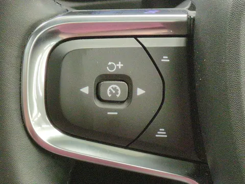 Thumbnail image for the Volvo XC40 Recharge Twin 82kWh Ultimate   AWD
