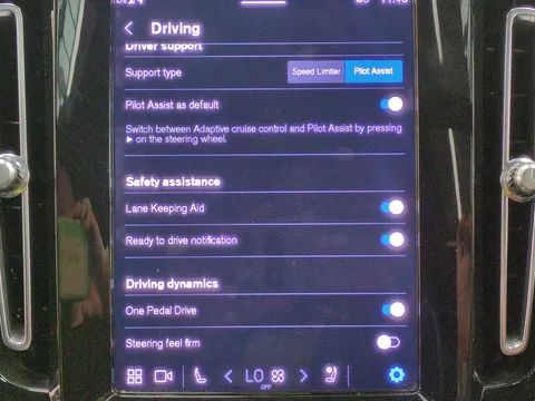 Thumbnail image for the Volvo XC40 Recharge Twin 82kWh Ultimate   AWD