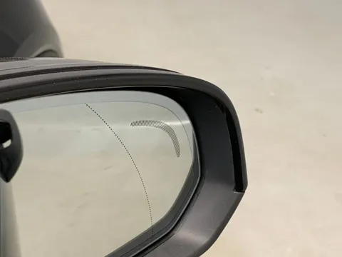 Thumbnail image for the Volvo XC40 Recharge Twin 82kWh Ultimate   AWD