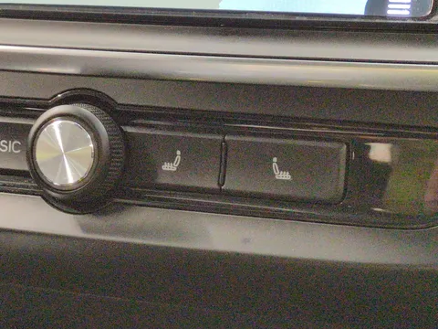 Thumbnail image for the Mg Mg5 61.1kWh Exclusive Long Range