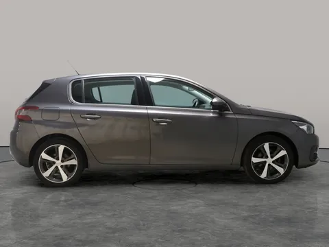 Thumbnail image for the Peugeot 308 1.2 PureTech GPF Allure