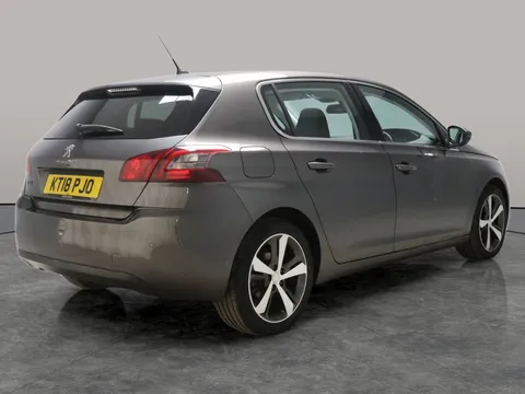 Thumbnail image for the Peugeot 308 1.2 PureTech GPF Allure