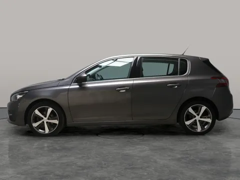 Thumbnail image for the Peugeot 308 1.2 PureTech GPF Allure