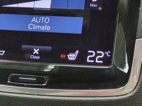 Thumbnail image for the Volvo XC90 2.0 B5 MHEV Momentum    4WD