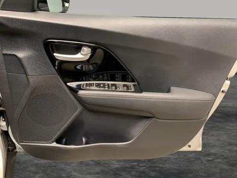Thumbnail image for the Kia Niro 1.6 GDi 3    DCT