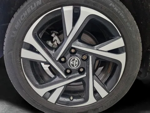 Thumbnail image for the Toyota C-HR 1.8 VVT-h GPF Design    CVT