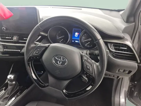 Thumbnail image for the Toyota C-HR 1.8 VVT-h GPF Design    CVT