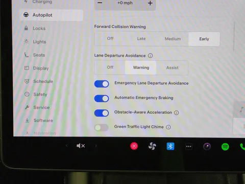 Thumbnail image for the Tesla Model 3 (Dual Motor) Long Range   4WDE