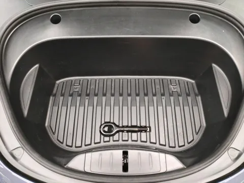 Thumbnail image for the Tesla Model 3 (Dual Motor) Long Range   4WDE