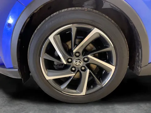 Thumbnail image for the Toyota C-HR 1.8 VVT-h Dynamic    CVT