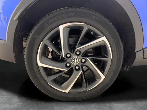 Thumbnail image for the Toyota C-HR 1.8 VVT-h Dynamic    CVT