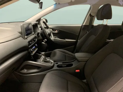 Thumbnail image for the Hyundai Kona 1.6 h-GDi SE Connect    DCT