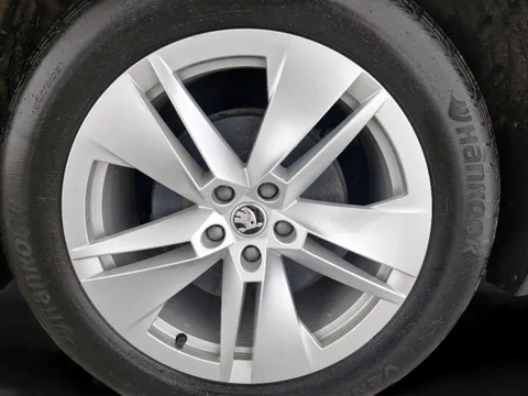 Thumbnail image for the Škoda Enyaq 62kWh 60