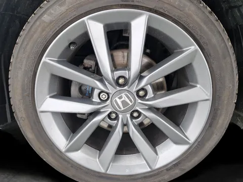 Thumbnail image for the Honda Civic 1.0 VTEC Turbo SR