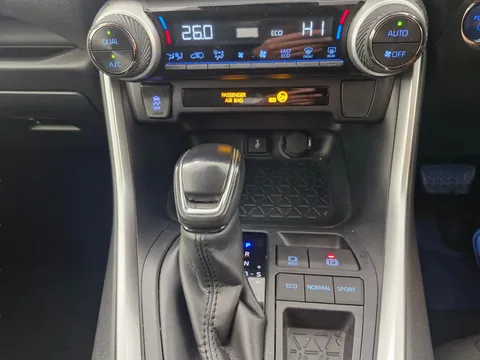 Thumbnail image for the Toyota RAV4 2.5 VVT-h Icon    CVT