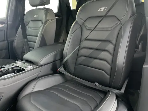 Thumbnail image for the Volkswagen Touareg 3.0 TSI V6 Black Edition   Tiptronic 4Motion