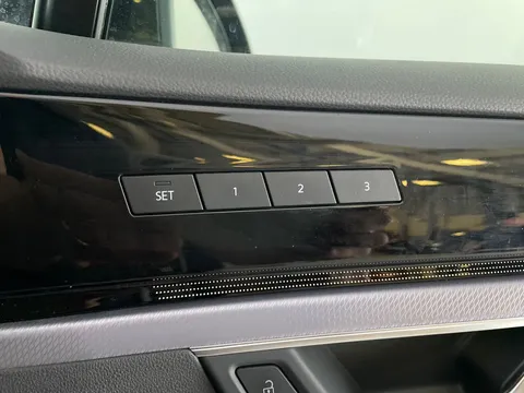 Thumbnail image for the Volkswagen Touareg 3.0 TSI V6 Black Edition   Tiptronic 4Motion