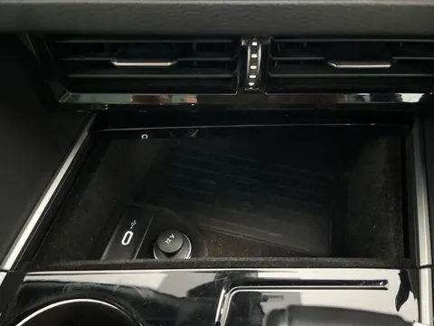 Thumbnail image for the Volkswagen Touareg 3.0 TSI V6 Black Edition   Tiptronic 4Motion