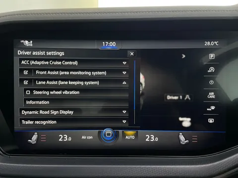 Thumbnail image for the Volkswagen Touareg 3.0 TSI V6 Black Edition   Tiptronic 4Motion
