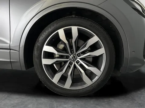 Thumbnail image for the Volkswagen Touareg 3.0 TSI V6 Black Edition   Tiptronic 4Motion