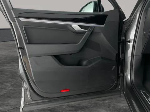 Thumbnail image for the Volkswagen Touareg 3.0 TSI V6 Black Edition   Tiptronic 4Motion