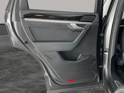 Thumbnail image for the Volkswagen Touareg 3.0 TSI V6 Black Edition   Tiptronic 4Motion