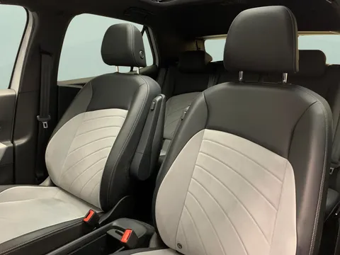 Thumbnail image for the Volkswagen Id.3 Pro Performance 58kWh Family