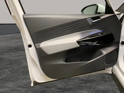 Thumbnail image for the Volkswagen Id.3 Pro Performance 58kWh Family