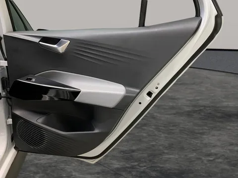 Thumbnail image for the Volkswagen Id.3 Pro Performance 58kWh Family