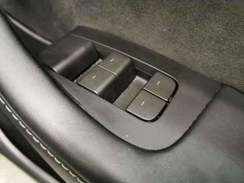 Thumbnail image for the Tesla Model Y (Dual Motor) Long Range   4WDE