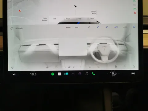 Thumbnail image for the Tesla Model Y (Dual Motor) Long Range   4WDE