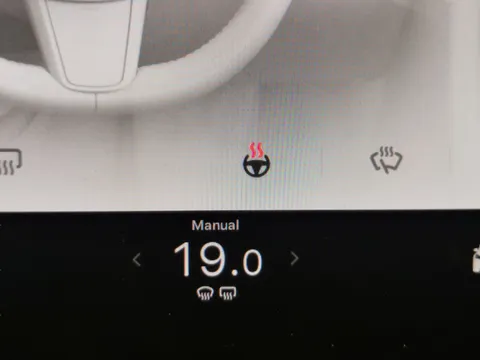 Thumbnail image for the Tesla Model Y (Dual Motor) Long Range   4WDE