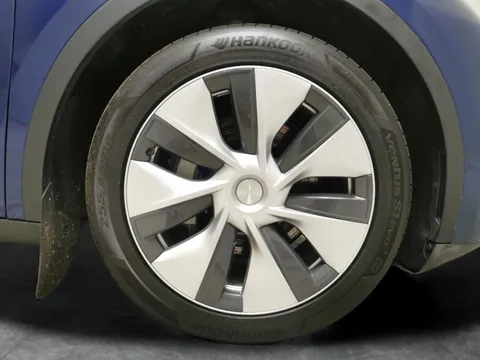 Thumbnail image for the Tesla Model Y (Dual Motor) Long Range   4WDE