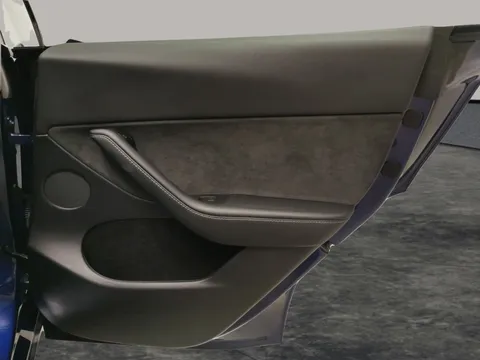 Thumbnail image for the Tesla Model Y (Dual Motor) Long Range   4WDE