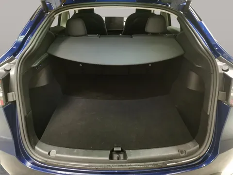 Thumbnail image for the Tesla Model Y (Dual Motor) Long Range   4WDE