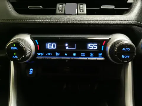 Thumbnail image for the Toyota RAV4 2.5 VVT-h GPF Design    CVT