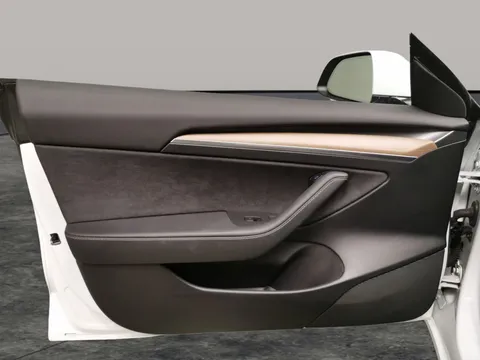 Thumbnail image for the Tesla Model 3 (Dual Motor) Performance   4WDE (Performance Upgrade)