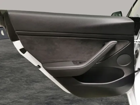 Thumbnail image for the Tesla Model 3 (Dual Motor) Performance   4WDE (Performance Upgrade)