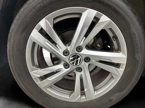 Thumbnail image for the Volkswagen T-Roc 1.5 TSI R-Line   DSG