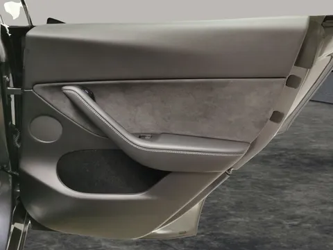 Thumbnail image for the Tesla Model Y SUV  RWD