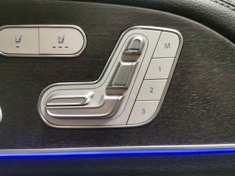 Thumbnail image for the Mercedes-Benz GLE 2.0 GLE350de 31.2kWh AMG Line (Premium Plus)   Plug-in  G-Tronic 4MATIC