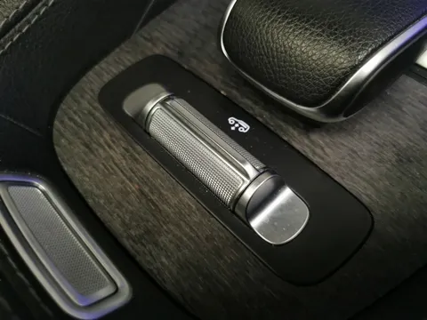 Thumbnail image for the Mercedes-Benz GLE 2.0 GLE350de 31.2kWh AMG Line (Premium Plus)   Plug-in  G-Tronic 4MATIC