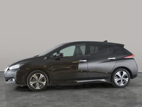 Thumbnail image for the Nissan LEAF 40kWh 10