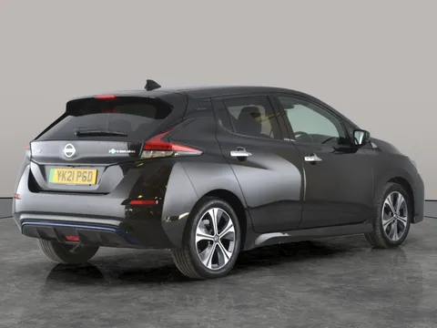 Thumbnail image for the Nissan LEAF 40kWh 10