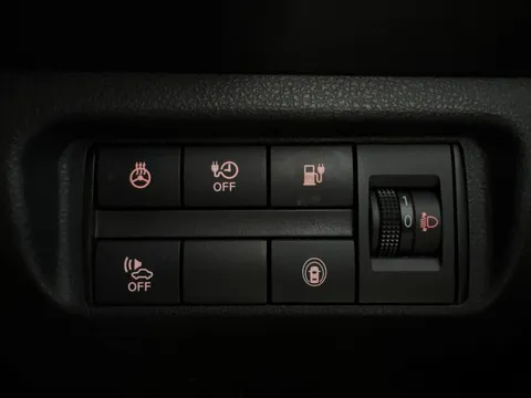 Thumbnail image for the Nissan LEAF 40kWh 10