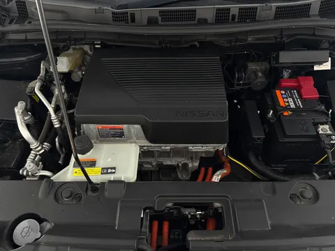 Thumbnail image for the Nissan LEAF 40kWh 10