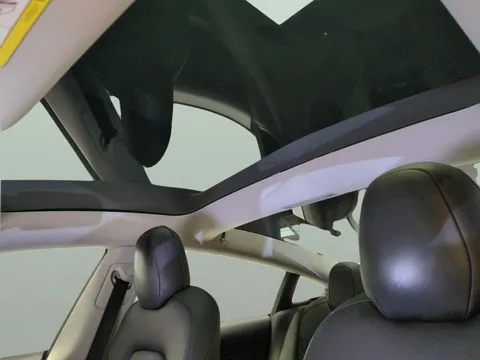 Thumbnail image for the Tesla Model 3 (Dual Motor) Long Range   4WDE